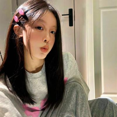 读我心后,娘亲带着姐姐们火力全开